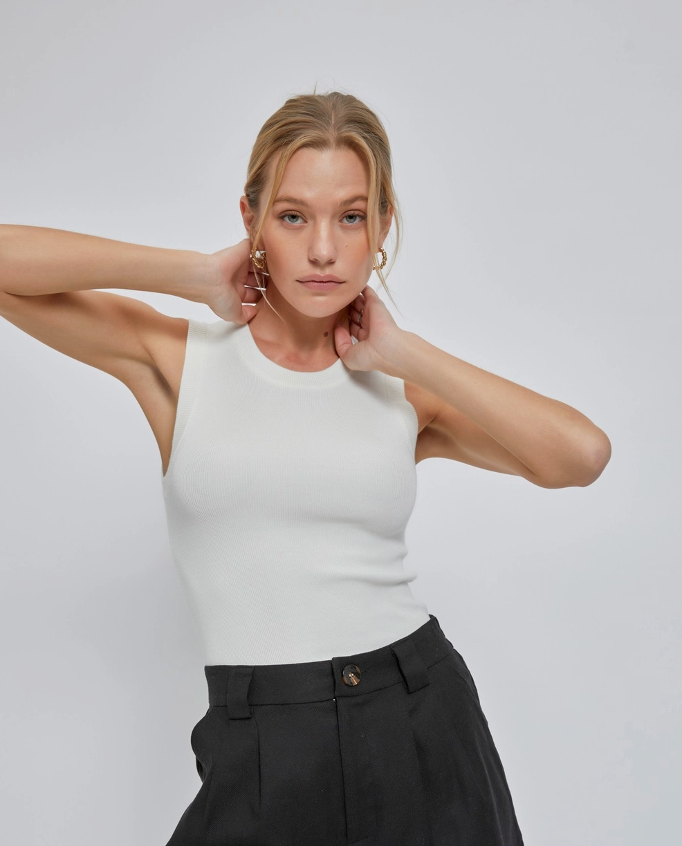 Sleeveless Knit Tank