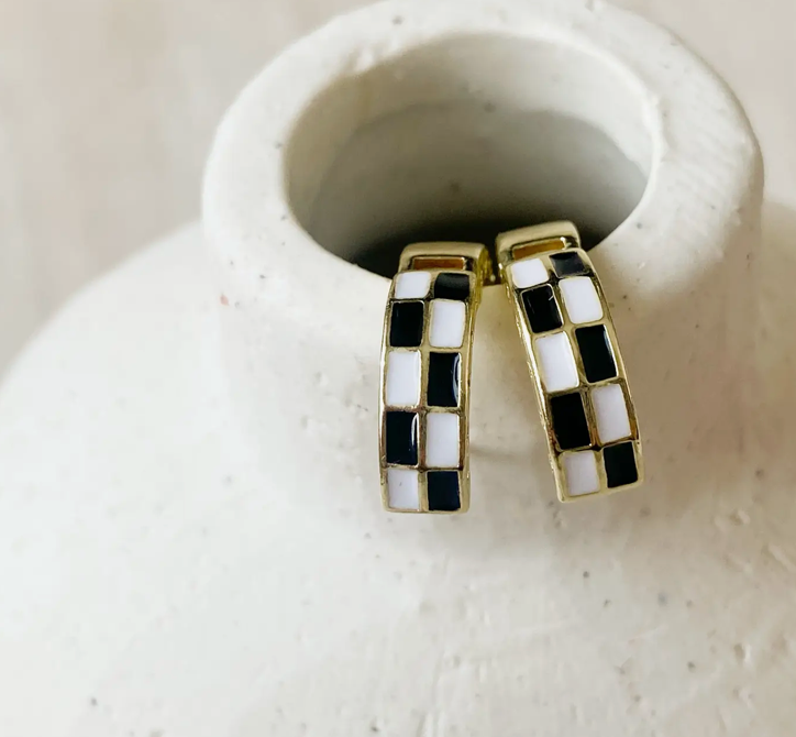 Checkered Hoops