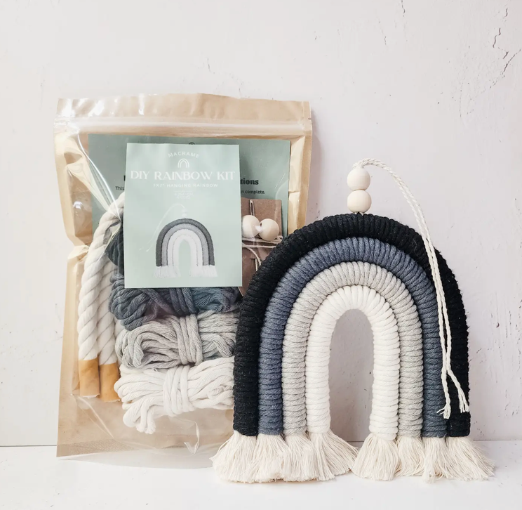 DIY Macrame Rainbow Kit