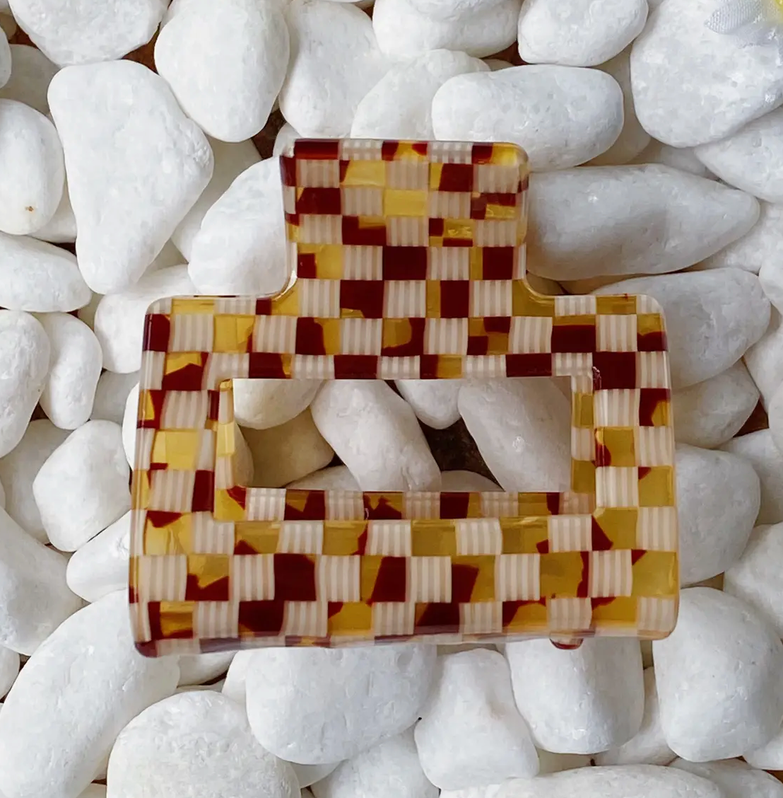 Medium Checkered Claw Clip