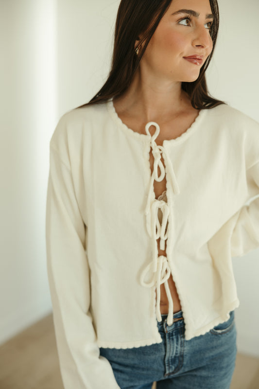 Ivory Scallop Hem Top