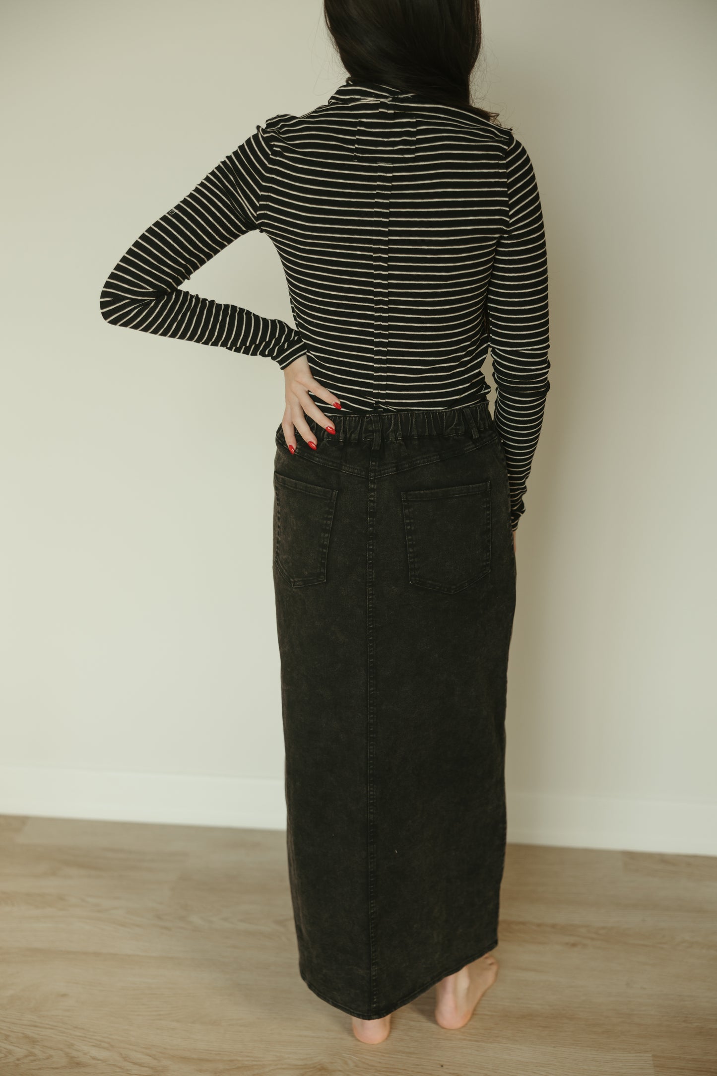 Black Elastic Waist Maxi Skirt
