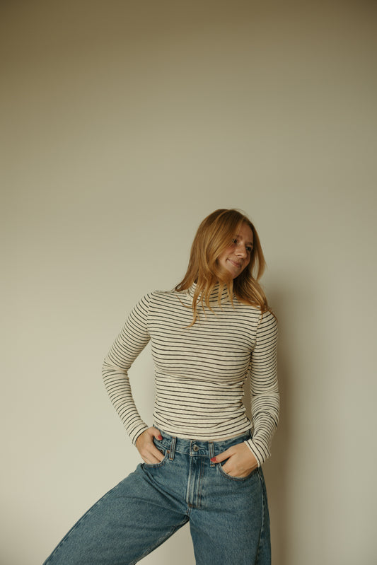 Stripe Turtle-Neck Long Sleeve