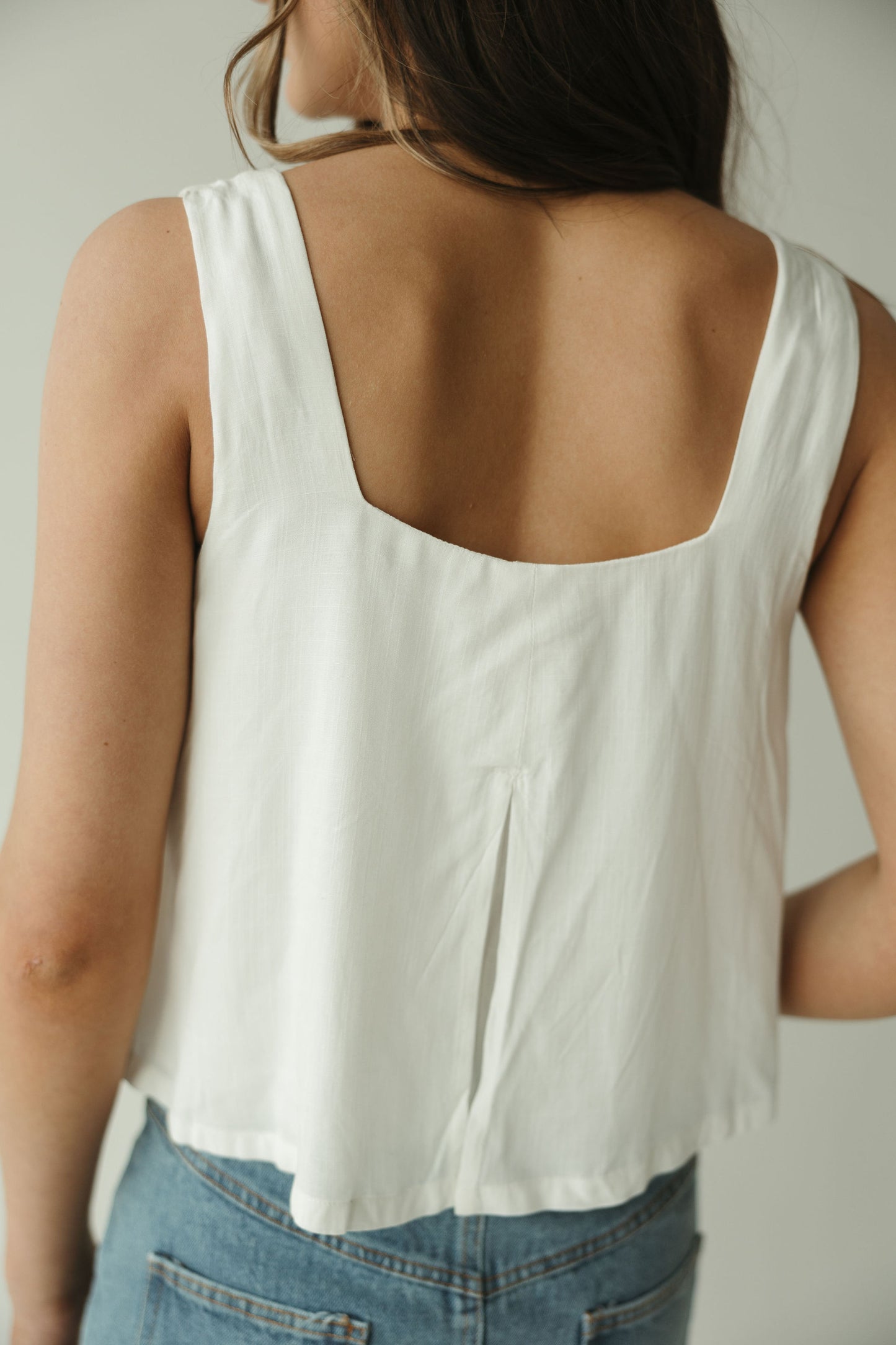 Flowy Cropped Tank w/ Slit Back