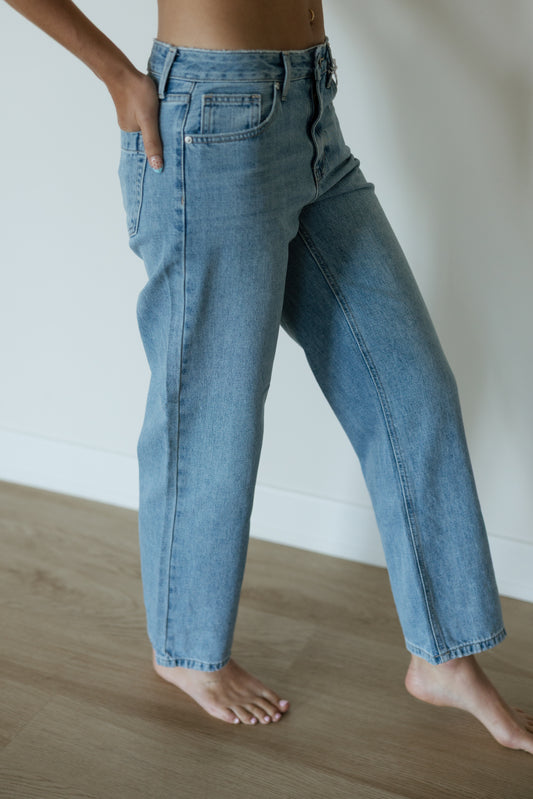 High Rise Loose Fit Straight Jeans