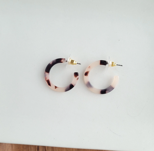 Blonde Tortoise Hoops