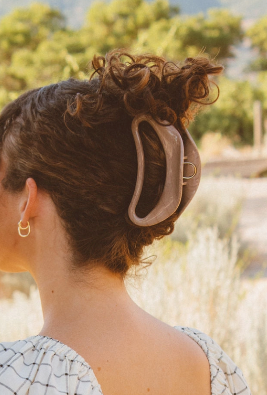 Creamy Brown Claw Clip