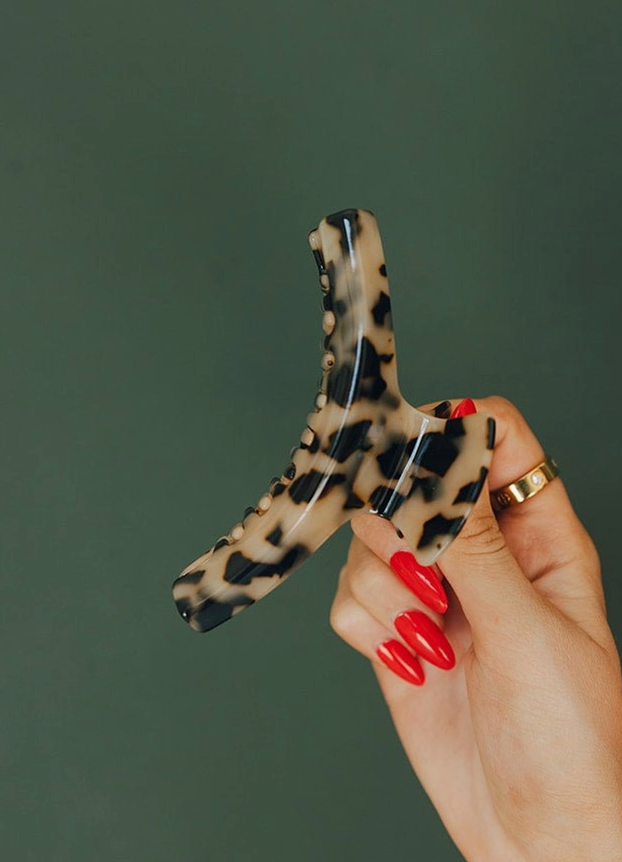 Skinny Tortoise Claw Clip