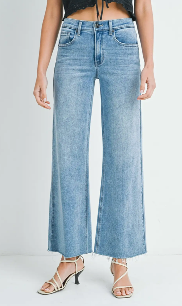 Wide Leg Stretch Jeans